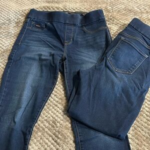 Nine West Pull On Skinny Jeans
Size 8